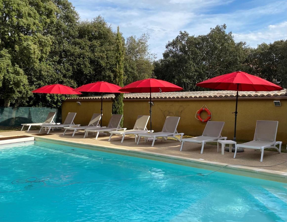 Logis La Bastide De Grignan Hotel & Restaurant "La Chenaie" Bagian luar foto